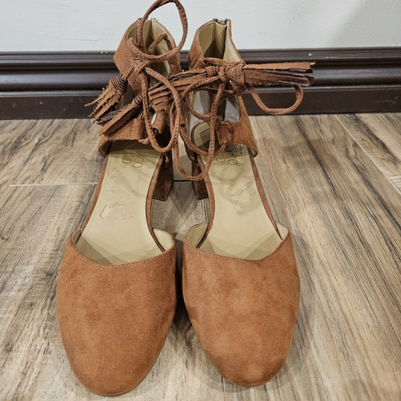 Heels - Picture 3 of 6